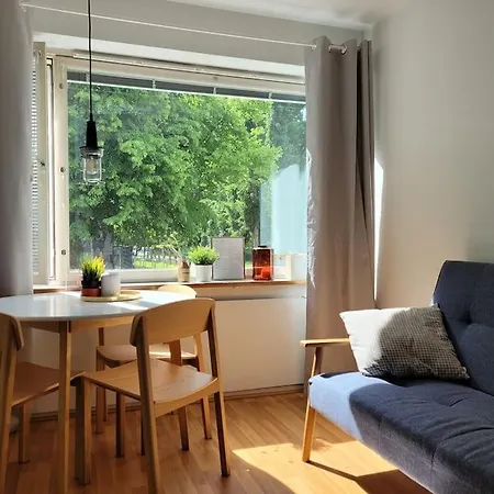 Punavuoripad - Modern Apt. With Park Views In Design District Apartment *