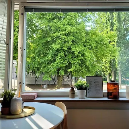 Apartment Punavuoripad - Modern Apt. With Park Views In Design District Helsinki
